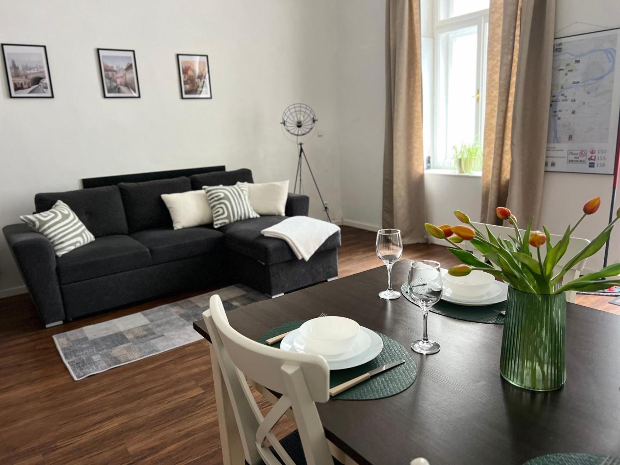 Lovely Havanska - With Free Parking Appartement